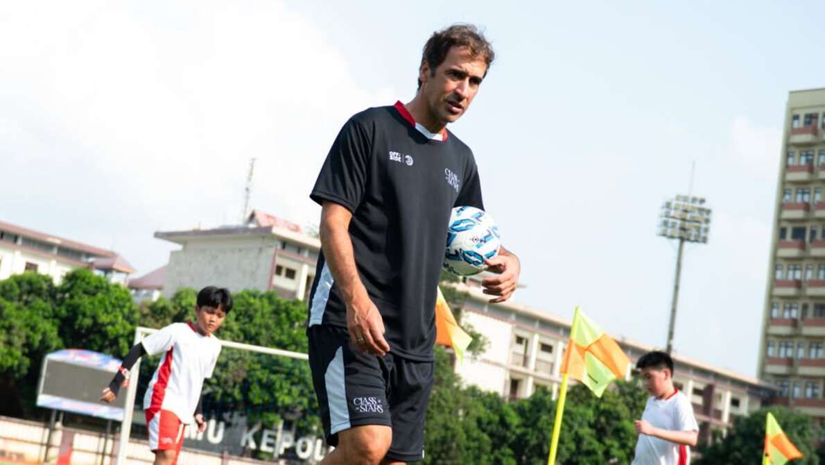 Kode Keras! Legenda Real Madrid Raul Gonzalez Terang-terangan Tertarik Latih Timnas Indonesia